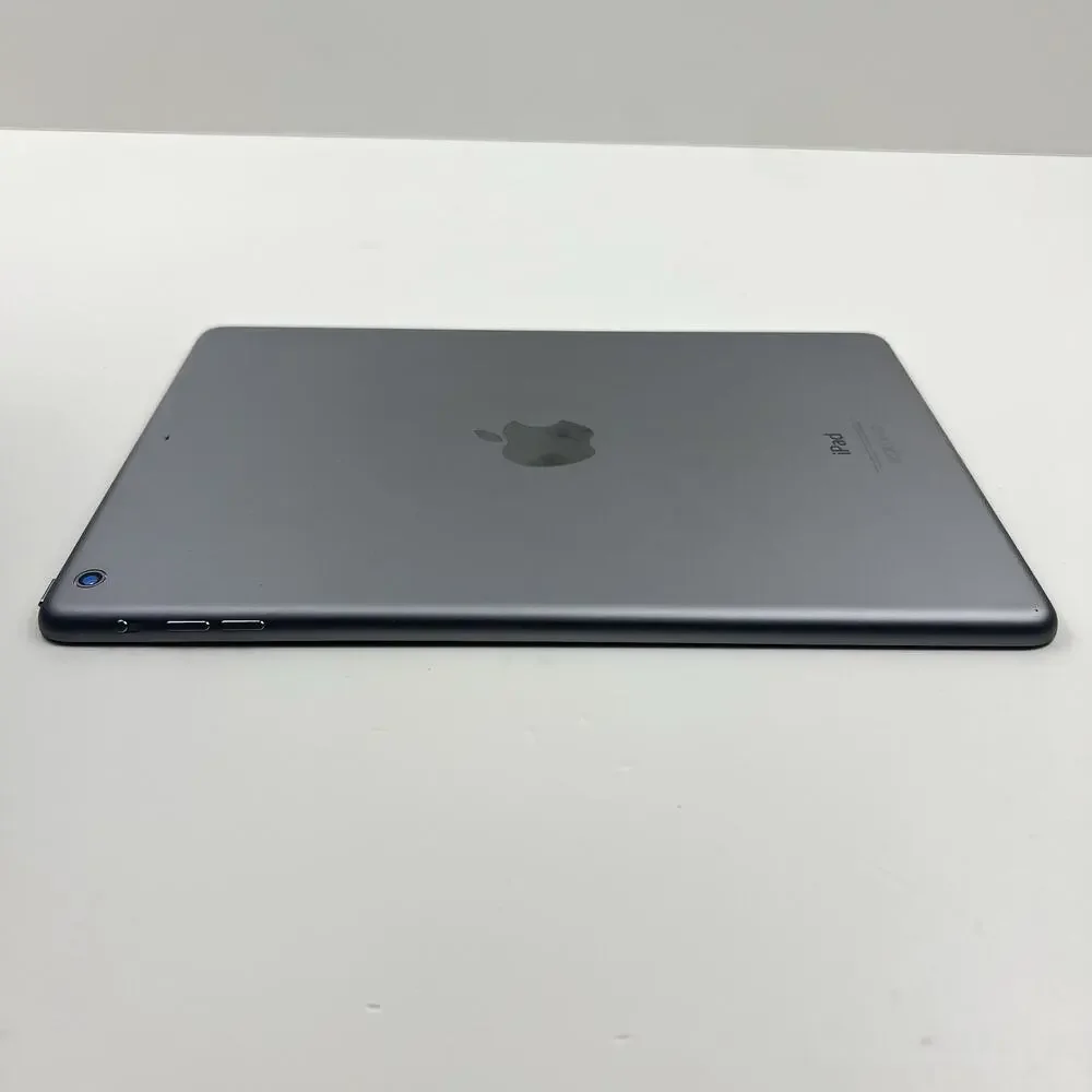 Apple iPad Air 1st Generation A1474 16 GB Wi-Fi 9.7 in | Space Gray | MD78LL/B